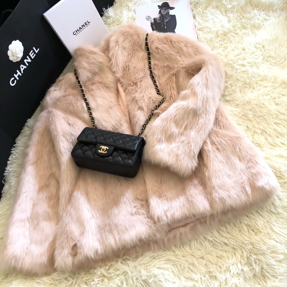 Aqua Coat (Free Dior Lip Glow & Hermès Table Book)